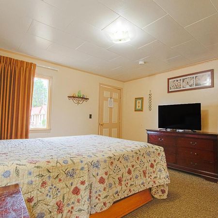 Sunflower Motel Hiawatha By Oyo ภายนอก รูปภาพ