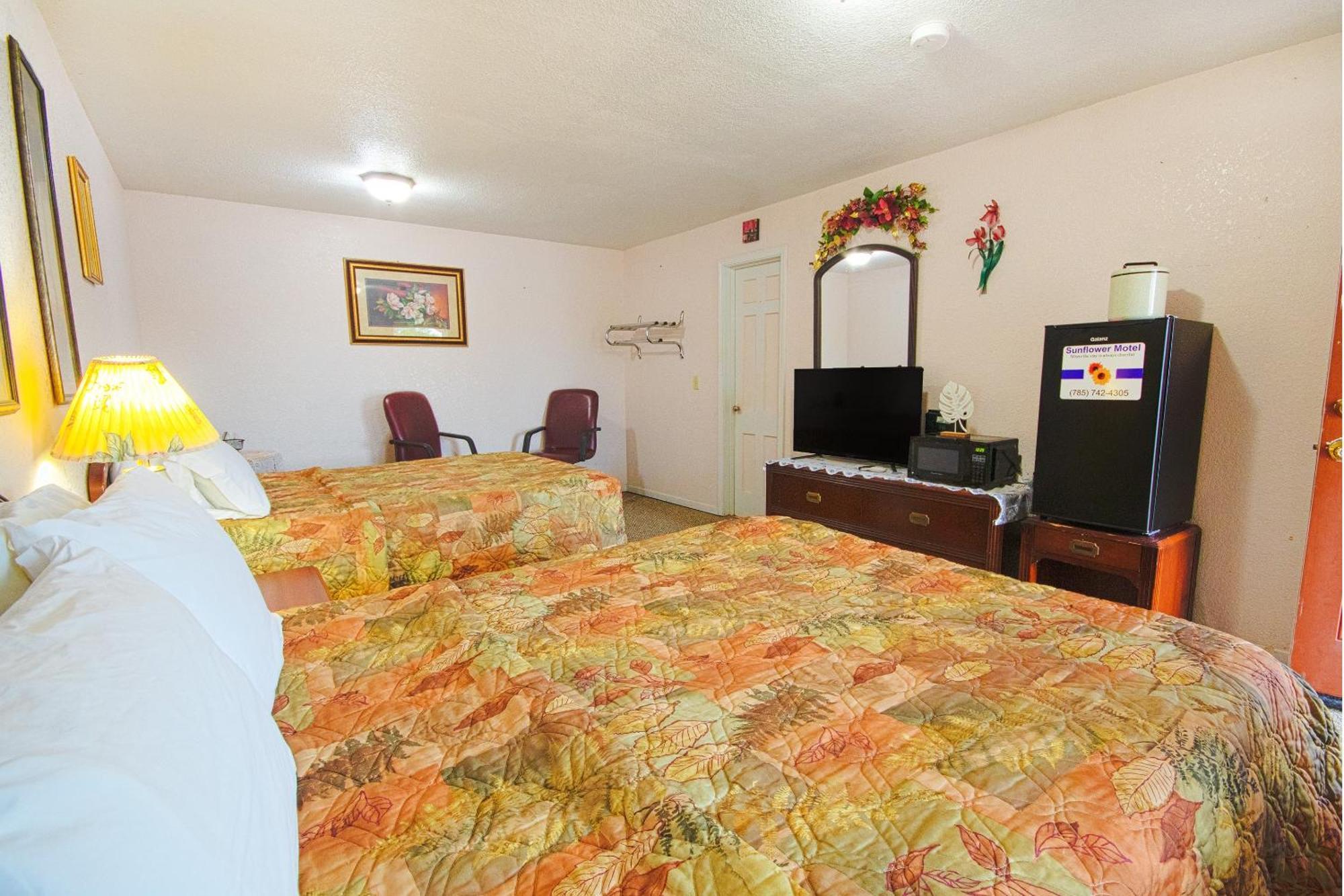 Sunflower Motel Hiawatha By Oyo ภายนอก รูปภาพ